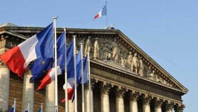 شرعت المحاكم الفرنسية بمقاضاة مواطن سوري متزوج من سيدة فرنسية في تهمة تتعلق بتزويد نظام الأسد بمواد كيماوية استخدمت كأسلحة