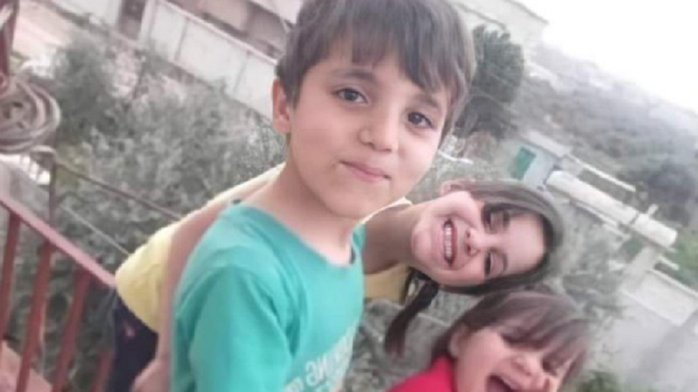 كشفت مصادر محلية من مدينة نوى في محافظة درعا عن إطلاق سراح الطفل فواز قطيفان من قبل خاطفيه مساء اليوم السبت.