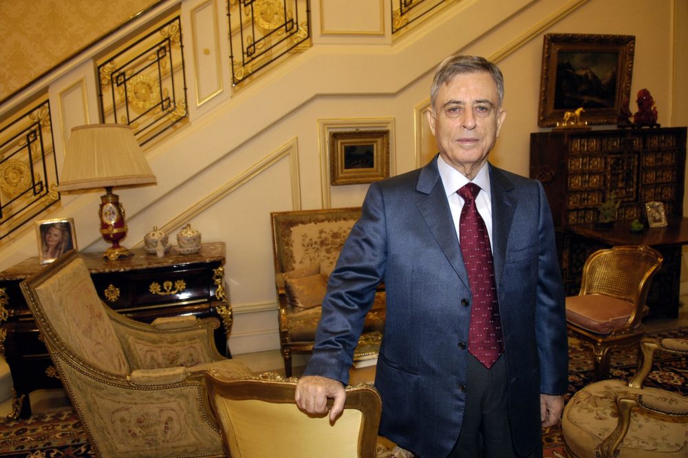 تسريبات تكشف رصيد أموال عبد الحليم خدام ومحمد مخلوف خال بشار الأسد في سويسرا