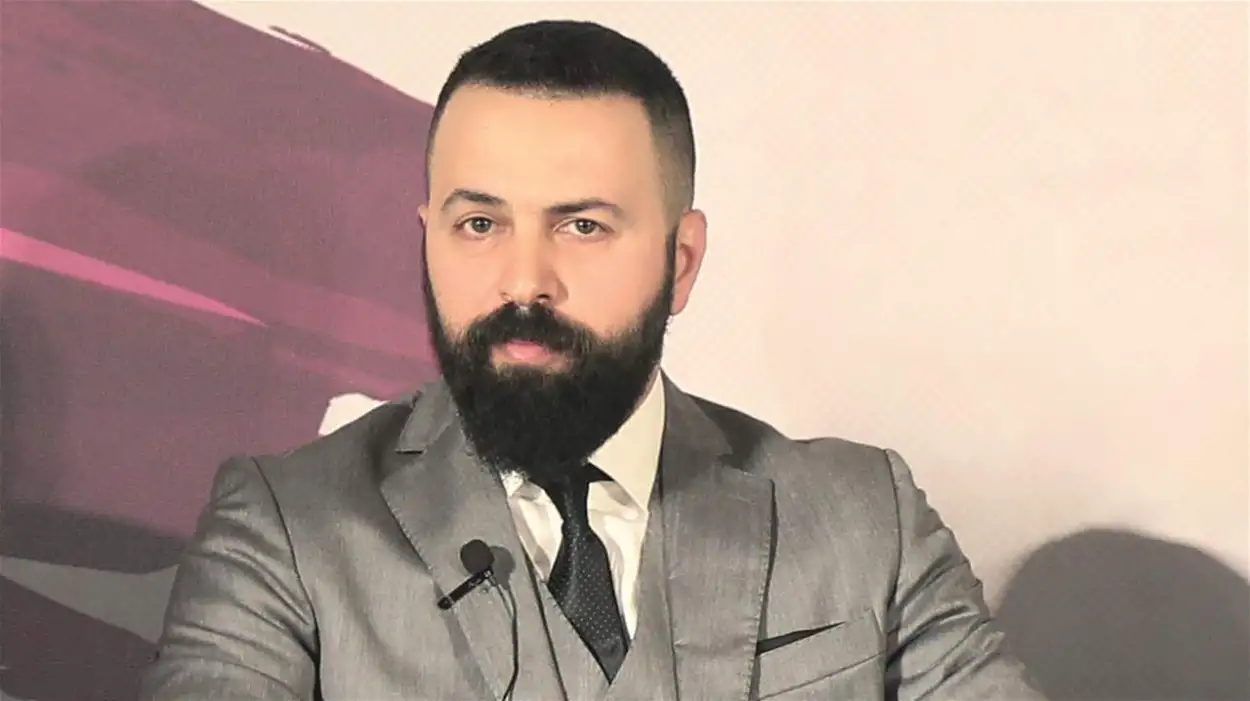 الفنان تيم حسن