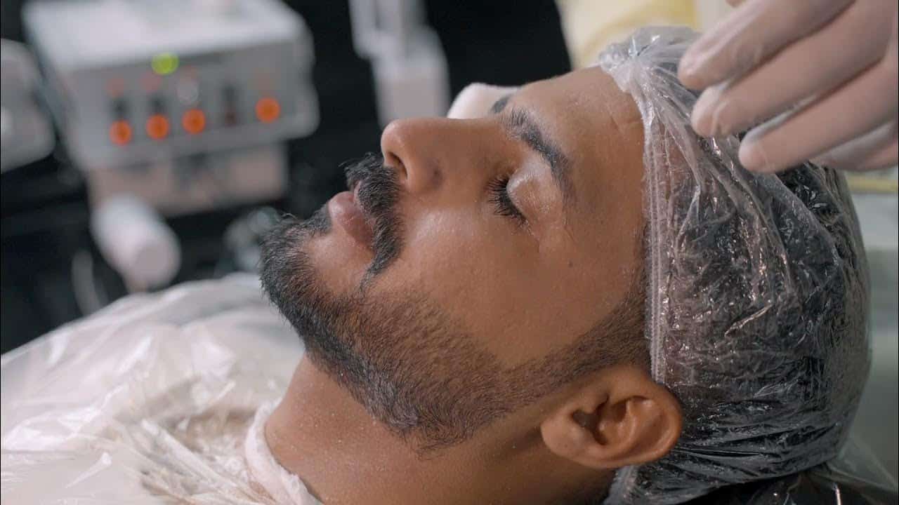 العناية بالبشرة للرجال